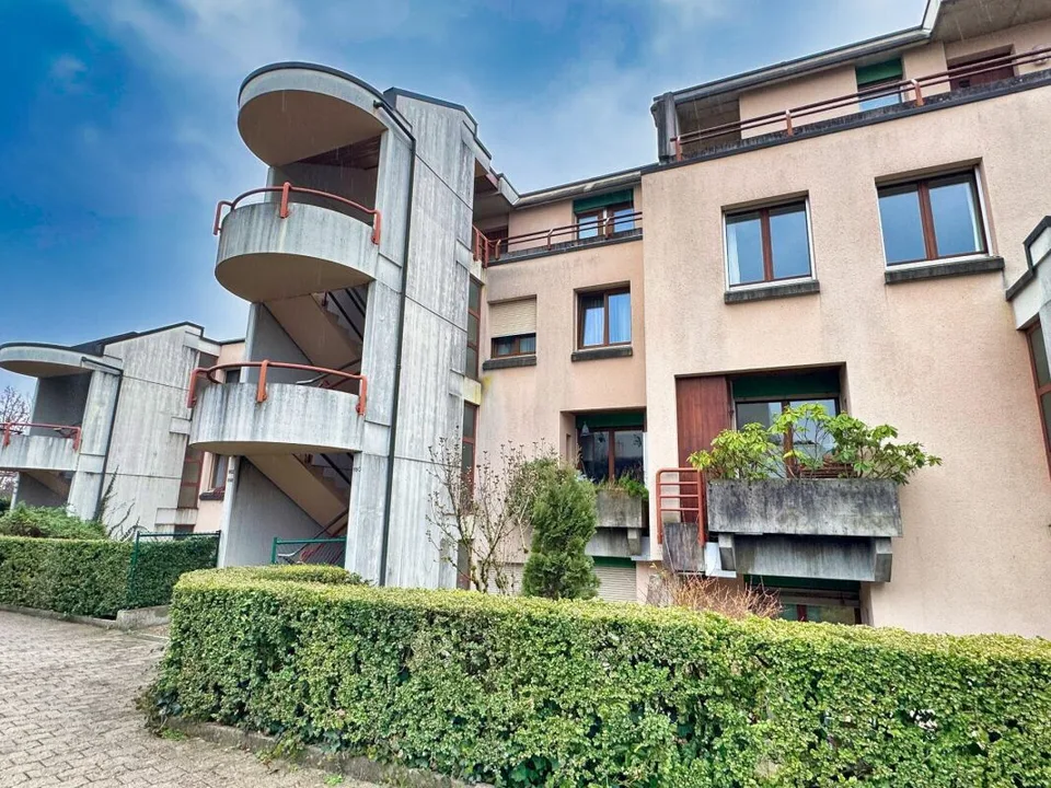 Triplex de 180 m2 à rénover à Nyon