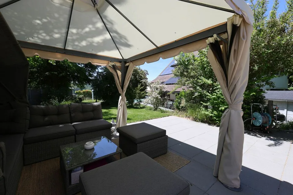 Schönes renoviertes Haus mit 7,5 Zimmern und Außenpool – Foto 9 von 26