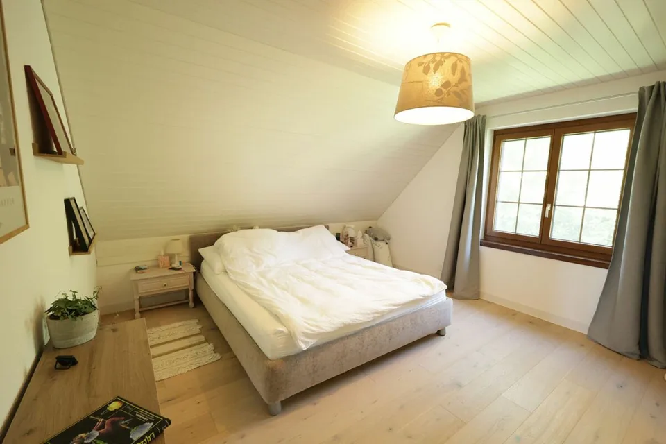 Schönes renoviertes Haus mit 7,5 Zimmern und Außenpool – Foto 23 von 26