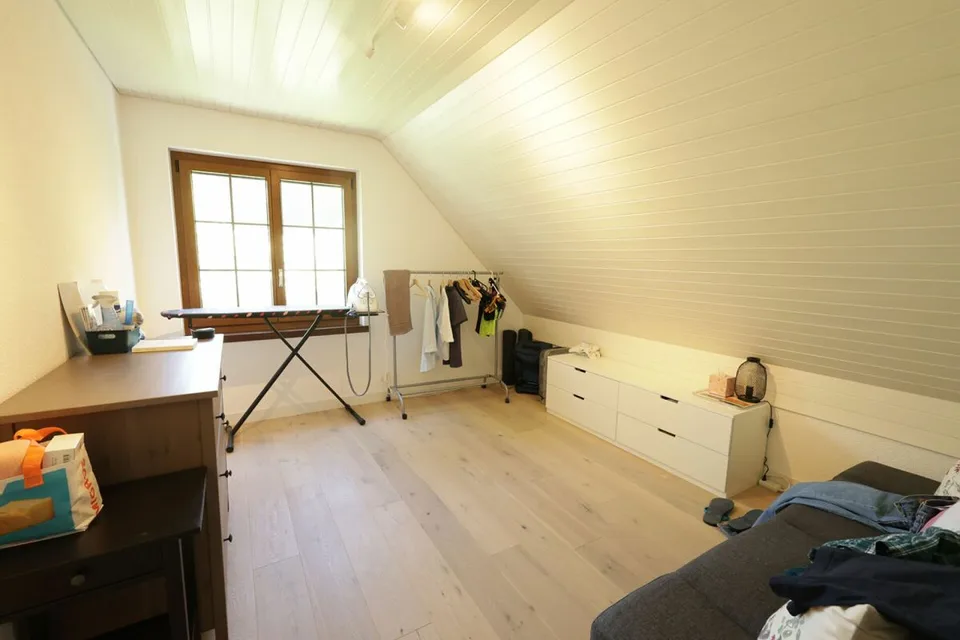 Schönes renoviertes Haus mit 7,5 Zimmern und Außenpool – Foto 26 von 26
