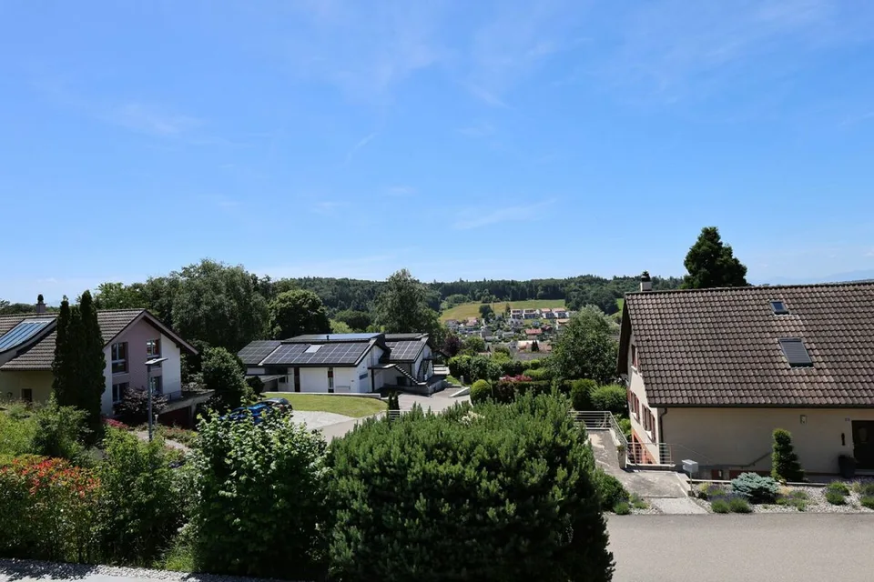 Schönes renoviertes Haus mit 7,5 Zimmern und Außenpool – Foto 11 von 26