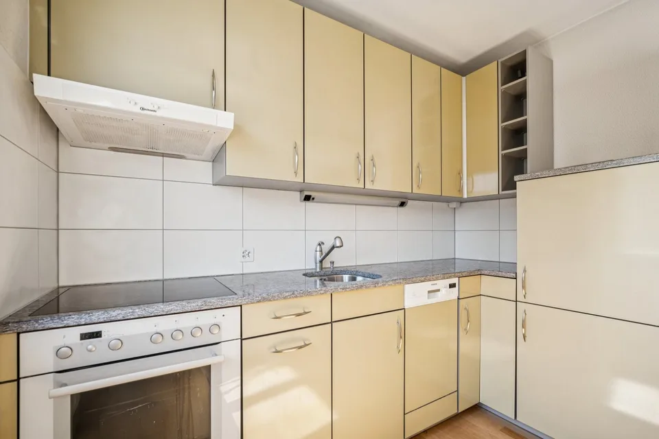 Attraktive Dachwohnung mit Stil und Galerie