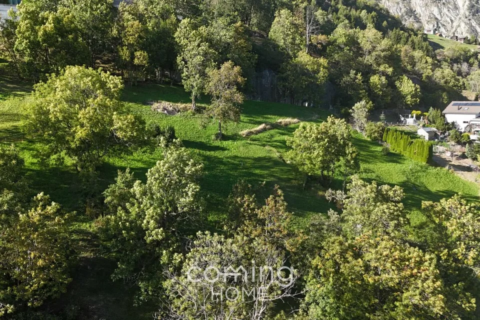 Sonne, Ruhe und Bergpanorama - Bauparzelle in naturnahem Mund oberhalb von Brig