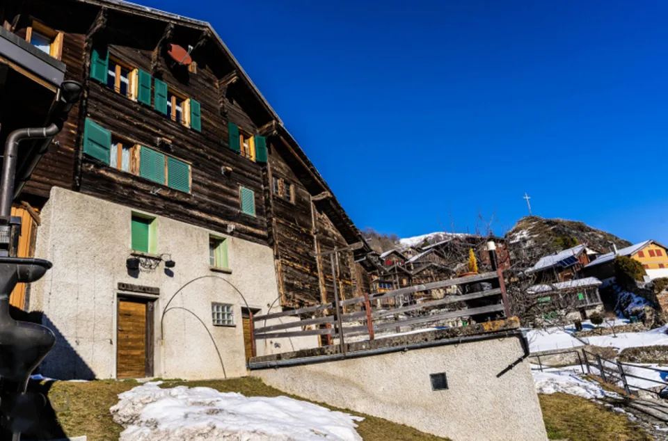 Incantevole appartamento di 2,5 locali con diverse stanze secondarie a Guttet-Feschel VS – foto 17 di 20