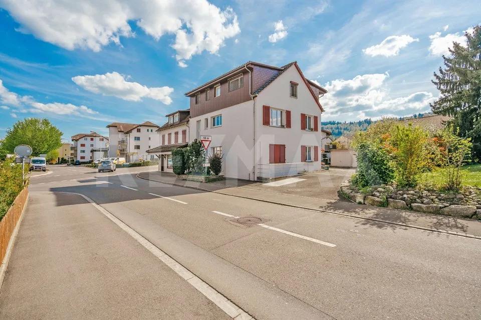Casa multifamiliare con opzioni