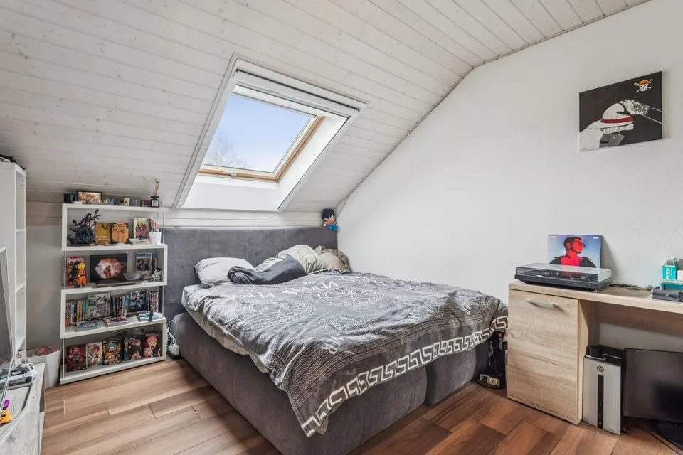 Doppelhaus mit 4.5 Zimmern und schönem Garten – Foto 7 von 10