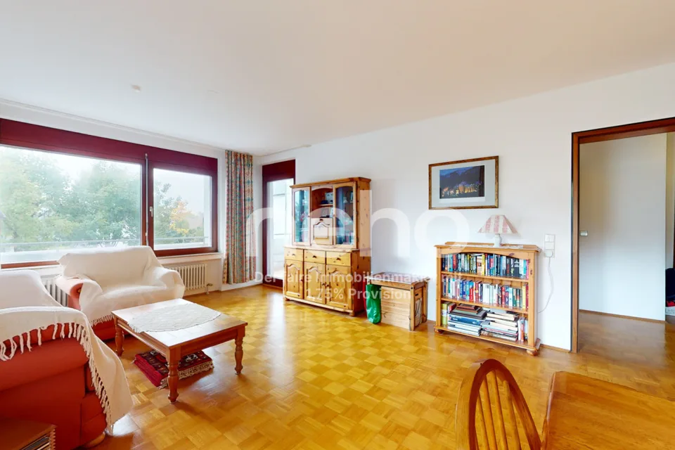 Sillenbuch! Tolle 3-Zimmer-Wohnung mit 2 Balkonen und TG-Platz