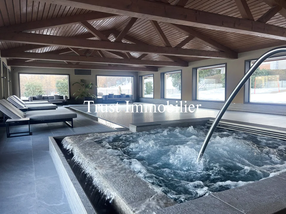 5000. Appartamento lussuoso di 270 m2 nel centro di Crans