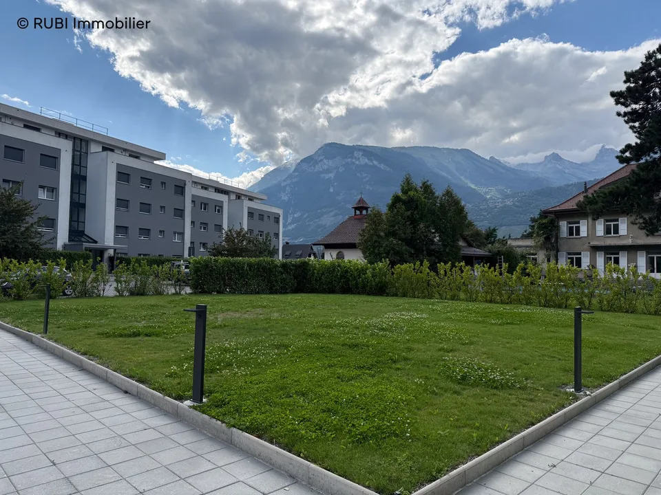 RISERVATO - Affascinante duplex nuovo a Riddes con prato – foto 11 di 11