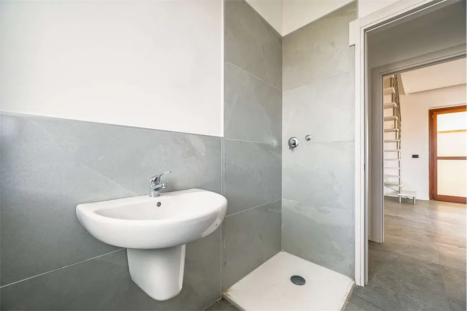Elegante Villa a schiera con Giardino Privato - Nuova Residenza Robila – foto 10 di 13