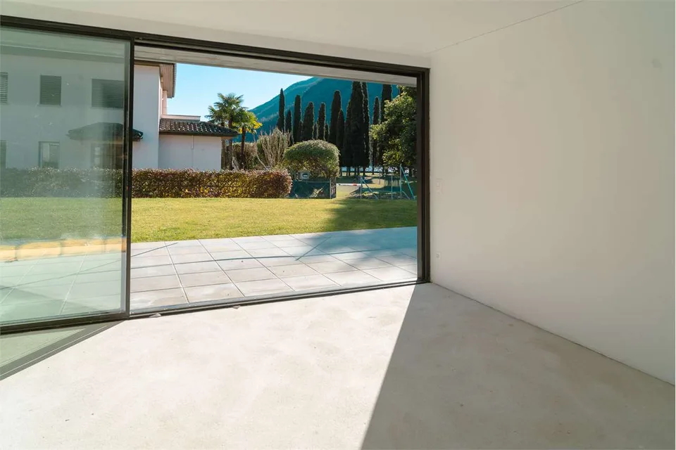 Maroggia splendide 3.5 pièces avec jardin privé, à deux pas du lac – photo 3 sur 13