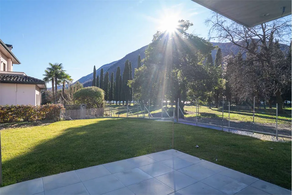 Maroggia splendide 3.5 pièces avec jardin privé, à deux pas du lac – photo 2 sur 13