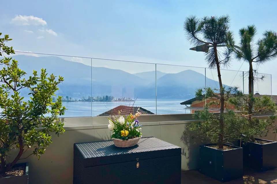 Luxuriöse 2,5 Zimmerwohnung in direkter Seenähe – Foto 8 von 28