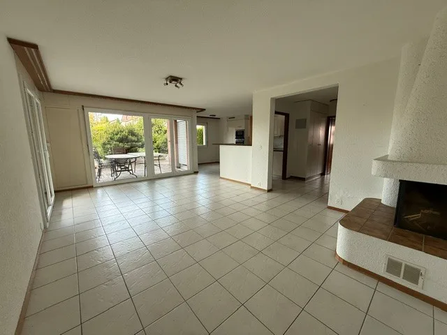 Spacieux appartement de 5.5 pièces à Savigny