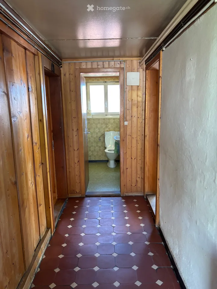 Maison unifamiliale ancienne avec potentiel de rénovation/modernisation – photo 10 sur 11