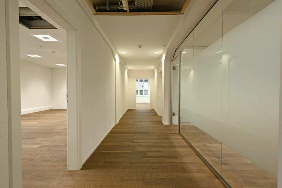 214 m² Espace Commercial