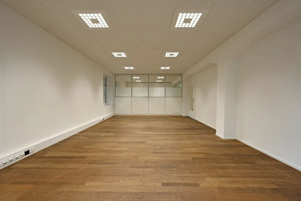 214 m² Espace Commercial