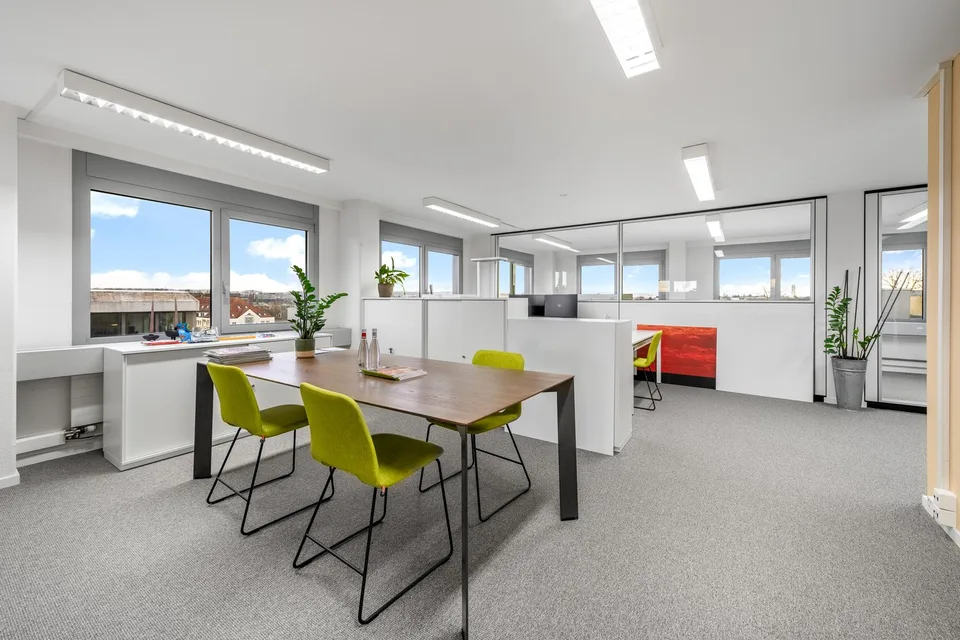 Bureau prêt à être occupé pour 8-14 employés – 10 minutes à Stettbach – photo 7 sur 14