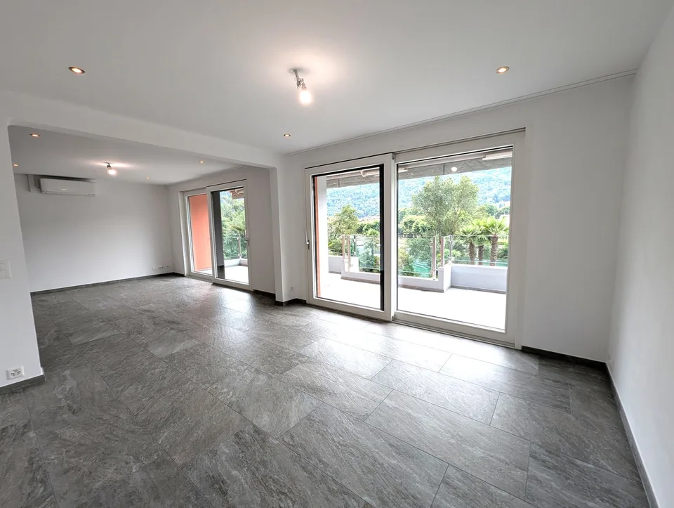 Modernes und elegantes Ferien-Penthouse direkt am See mit Bootsliegeplatz – Foto 9 von 23