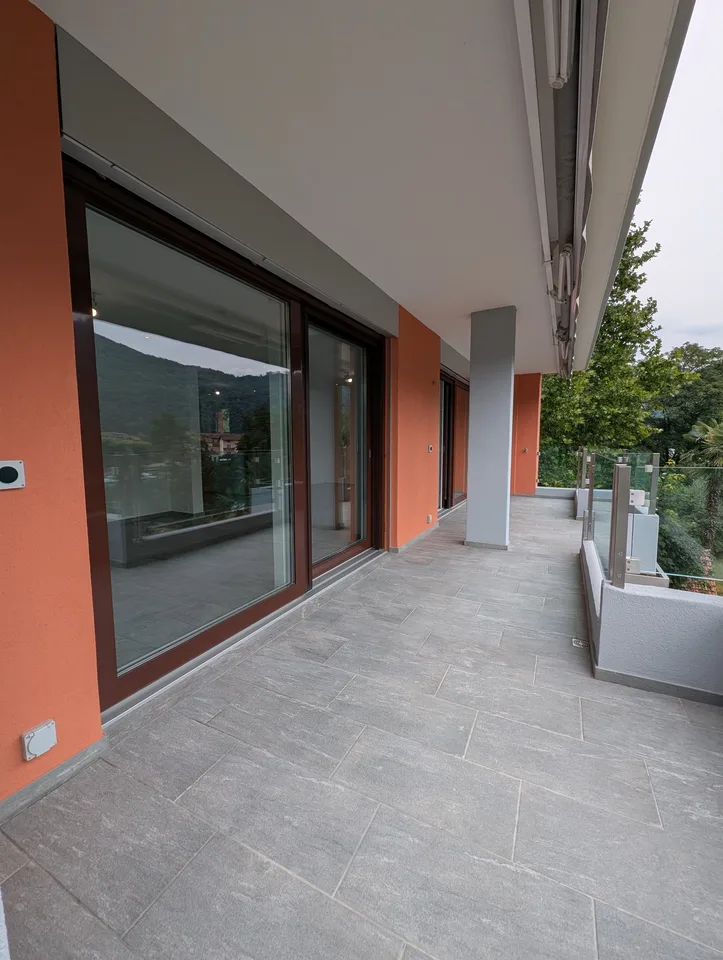 Modernes und elegantes Ferien-Penthouse direkt am See mit Bootsliegeplatz – Foto 23 von 23