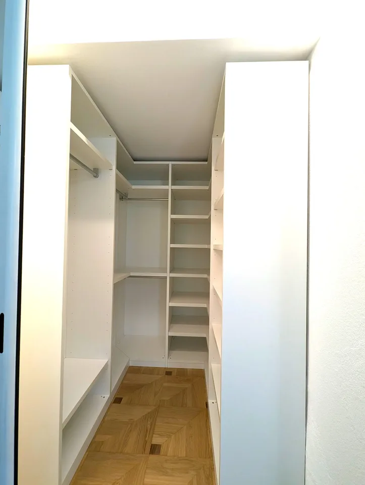 Modernes und elegantes Ferien-Penthouse direkt am See mit Bootsliegeplatz – Foto 16 von 23