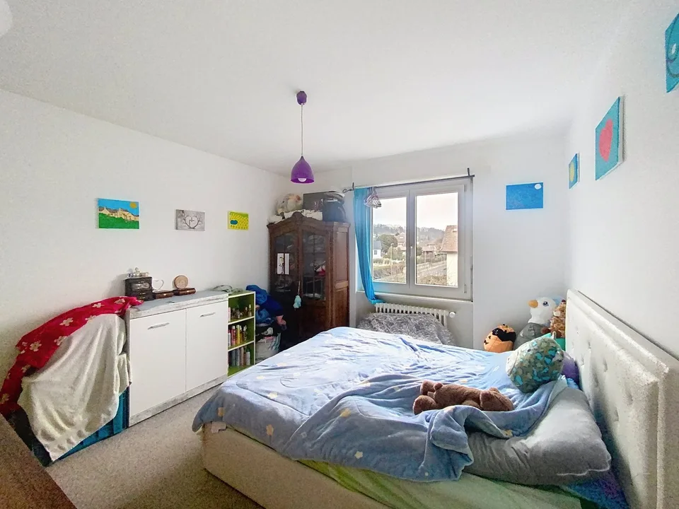 Wohnung mit 3.5 Zimmern im 2. Stock