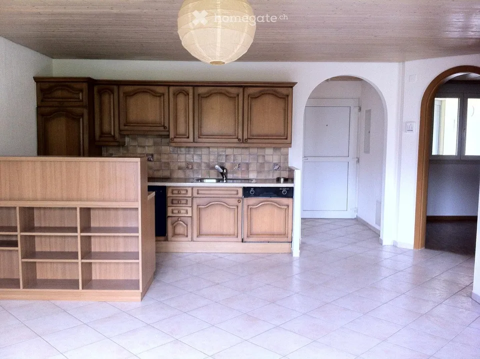 Schönes und helles Apartment in Caslano