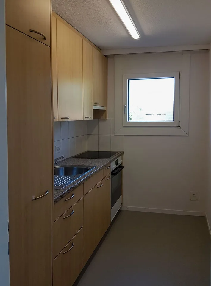 Helle 4.5-Zimmer-Wohnung mit Balkon und Bergpanorama in Oberurnen