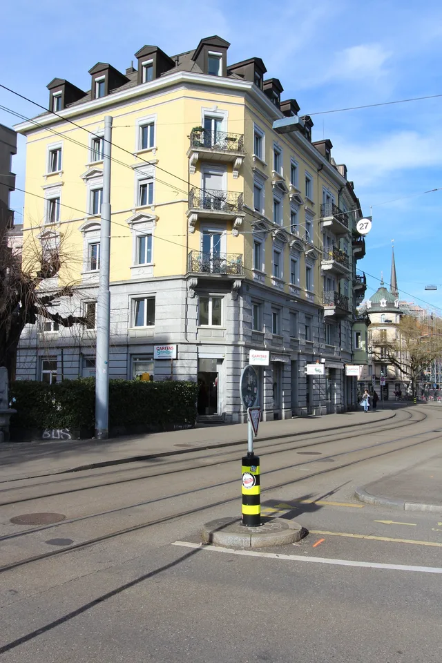 Moderne Geschäftsräume an der Birmensdorferstrasse zu vermieten