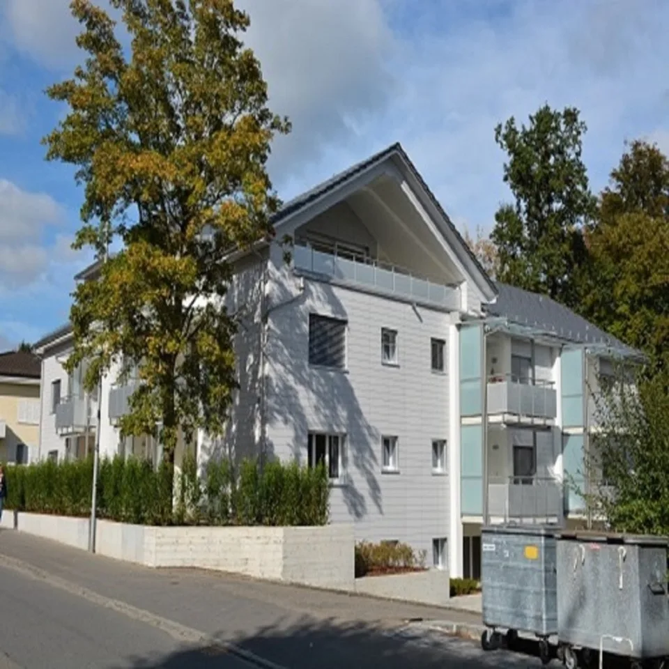 Stilvoll wohnen mit Balkon - Ihr neues Zuhause in Adliswil