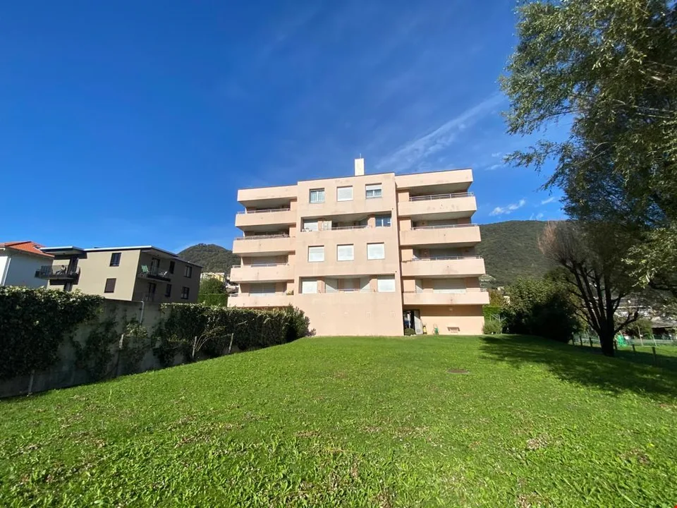 Appartement lumineux 3.5 pièces dans une zone verte à Vacallo, 2e étage
