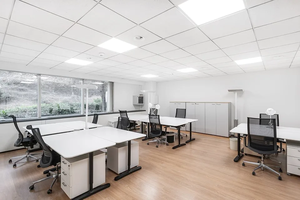 LUGANO NORD - BUREAU À LOUER, MEUBLÉ, SITUATION STRATÉGIQUE (REF. 97)
