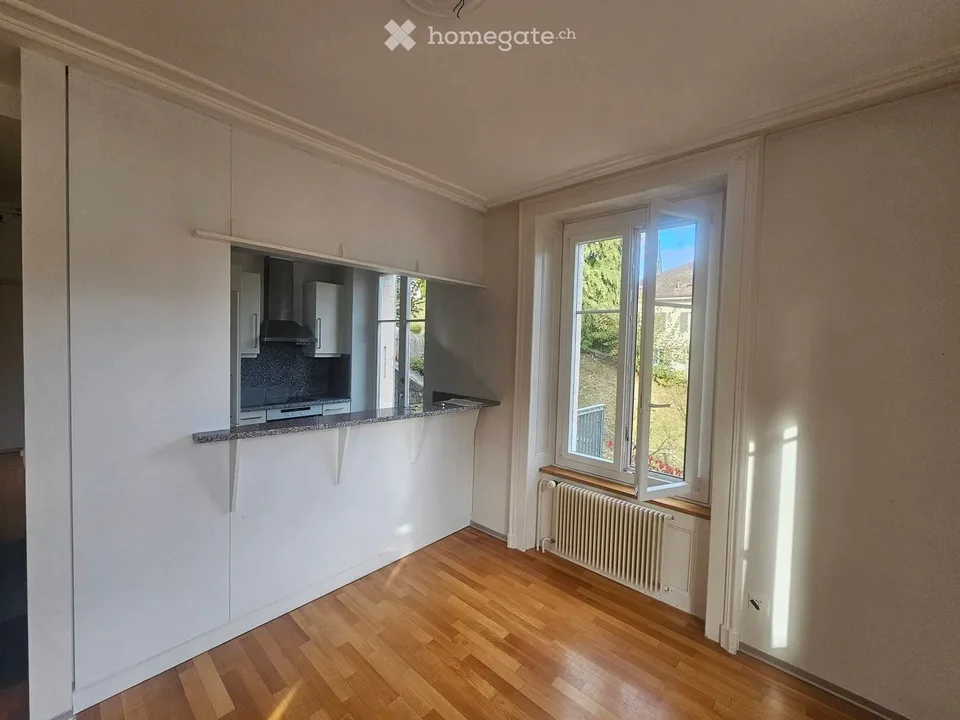 Bello appartamento luminoso di 4.5 locali a La Neuveville