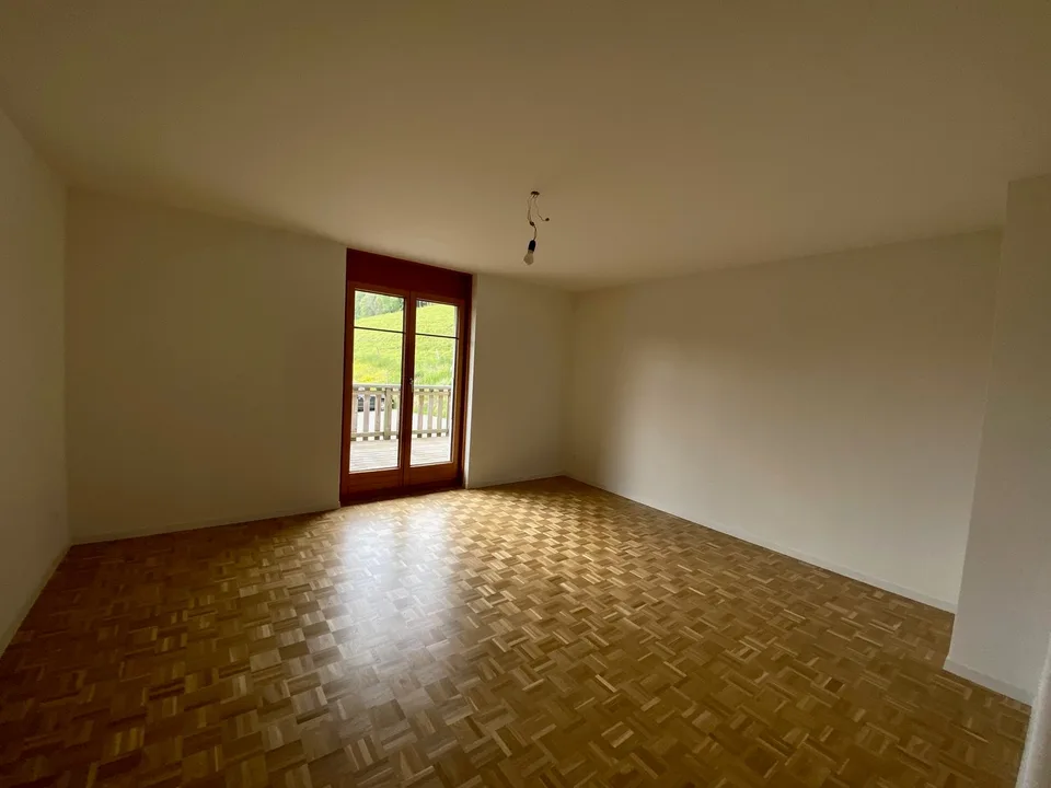 Helles 3,5-Zimmer-Wohnung im 1. Stock