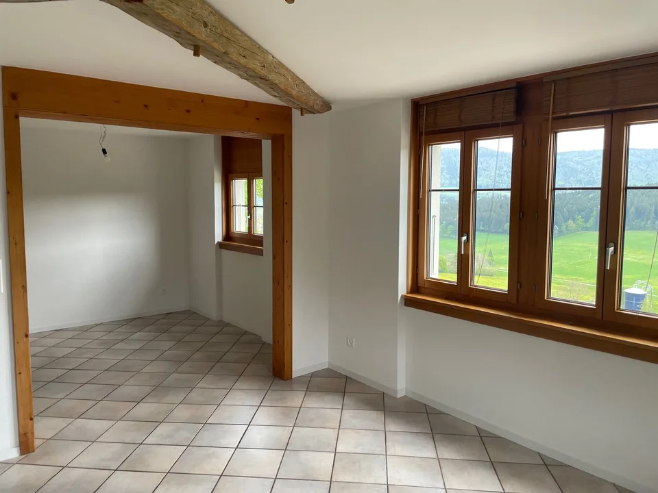 Helles 3,5-Zimmer-Wohnung im 1. Stock