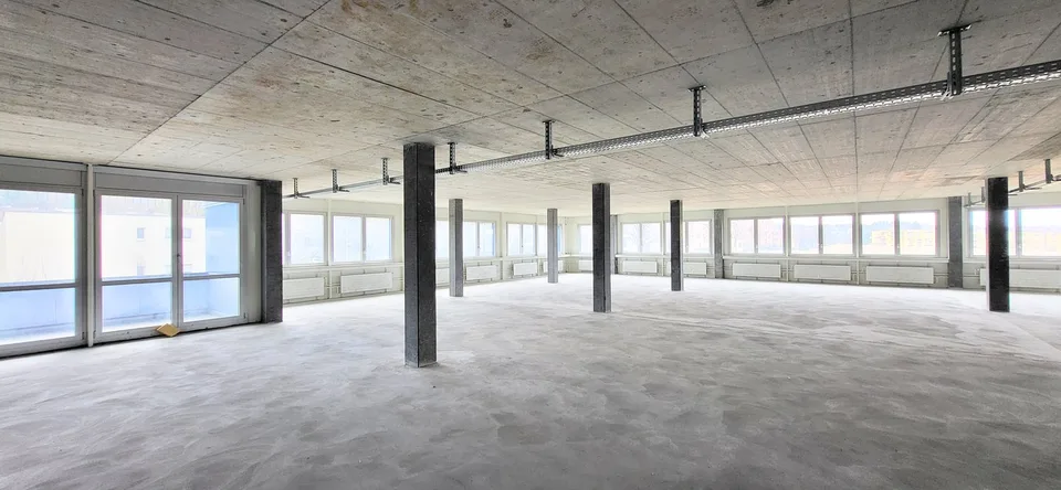 400m² - Espace commercial flexible sur l'A1