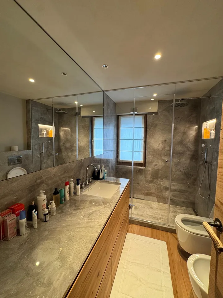 Retraite de luxe : appartement spacieux de 180 m² avec jardin, SPA et local à skis