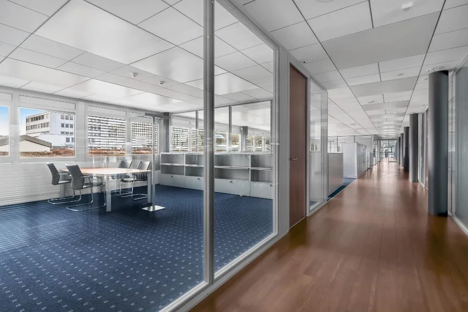 Bureaux meublés à louer dans la zone industrielle de Granges-Paccot