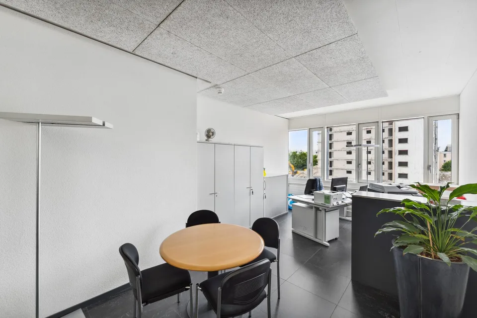 266m² - Spazi per uffici moderni nel cuore di Zollikofen