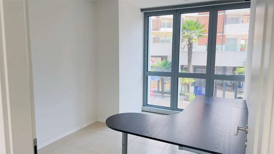 Büro in sehr gut erschlossener Lage zu vermieten