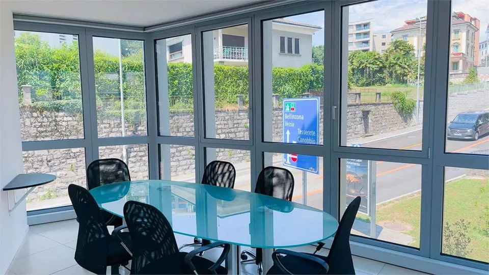 Büro in sehr gut erschlossener Lage zu vermieten