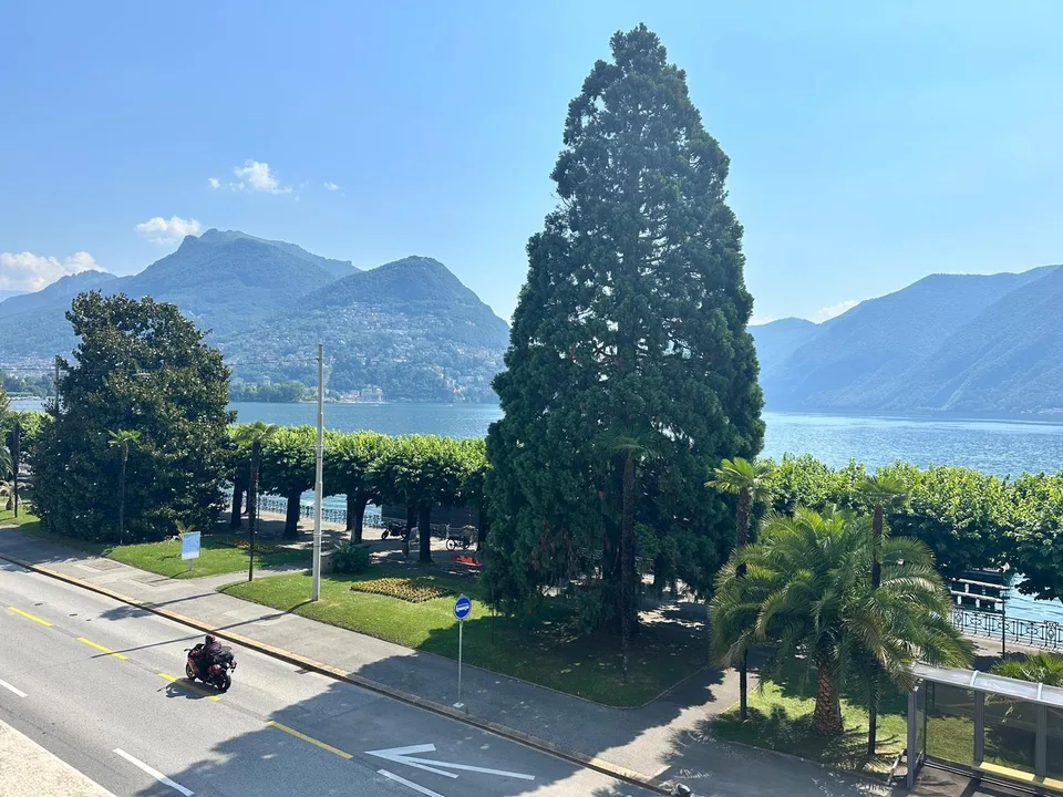 Affittasi appartamento di alto standing, lungolago Lugano al 3° Piano
