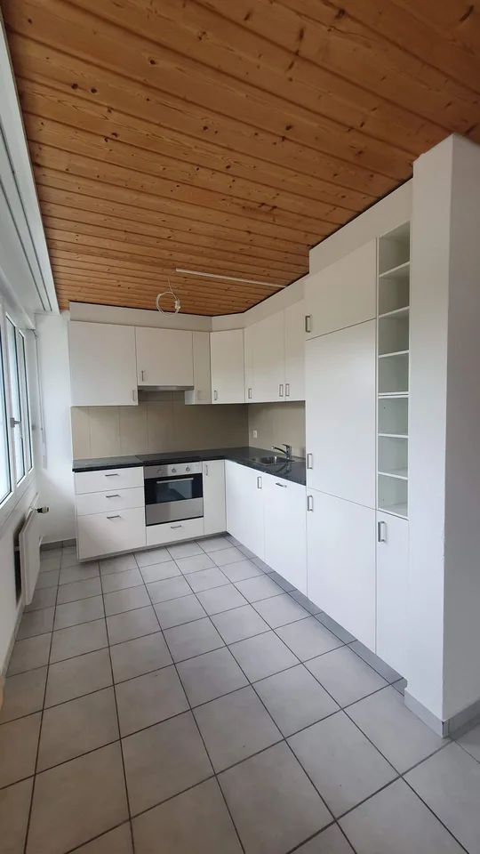 Charmanter Apartment mit 3.5 Zimmern und Balkon in Le Locle
