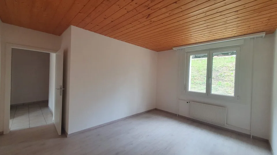 Delizioso appartamento di 3,5 locali con balcone a Le Locle – foto 6 di 11