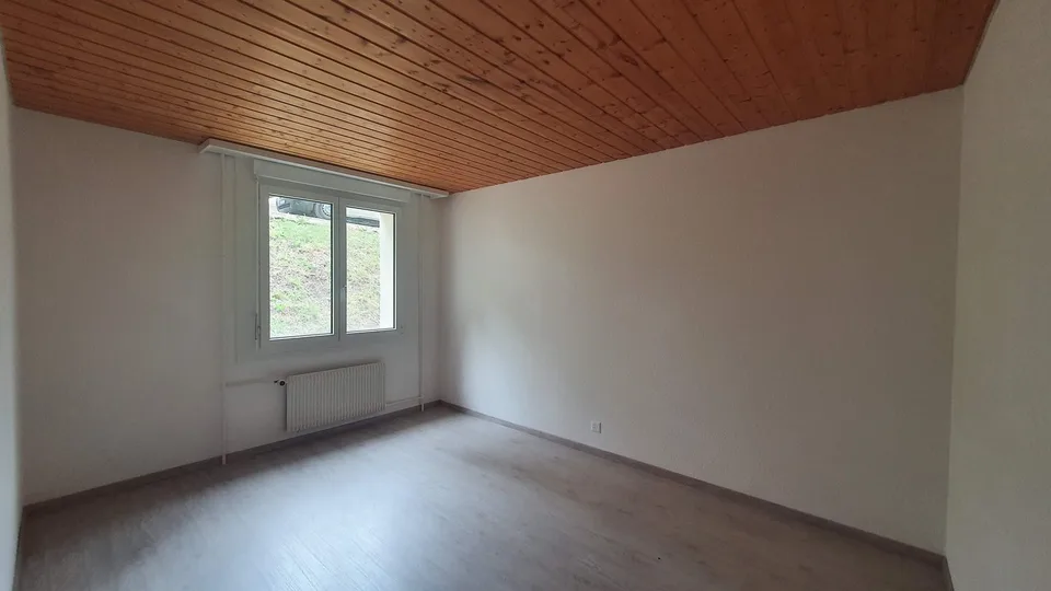 Charmanter Apartment mit 3.5 Zimmern und Balkon in Le Locle