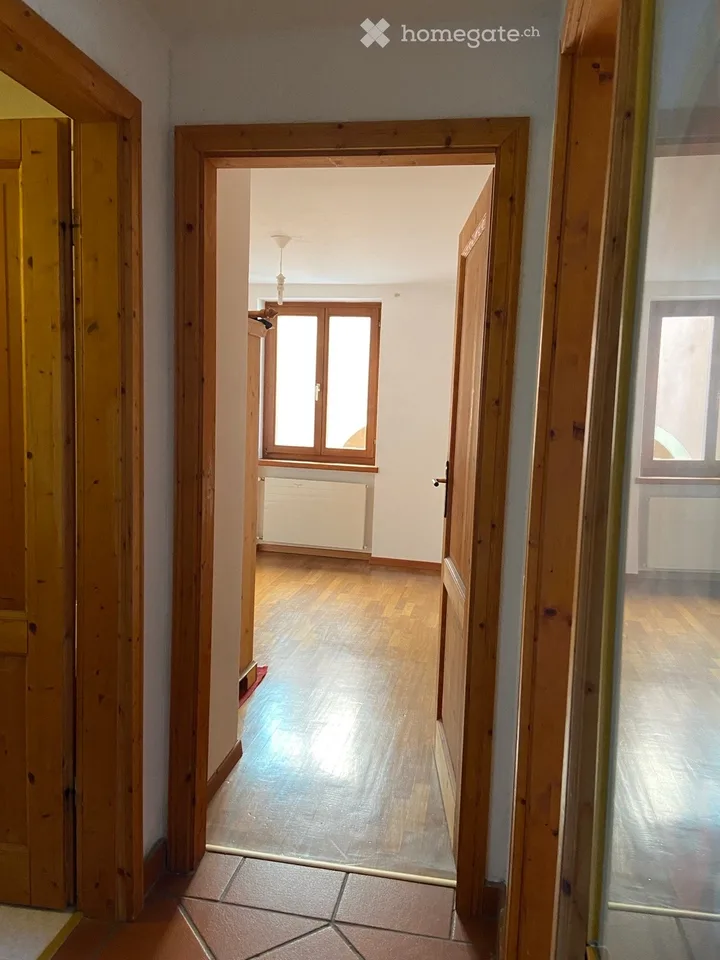 Vermiete 2 Zimmer in ruhigem Einfamilienhaus