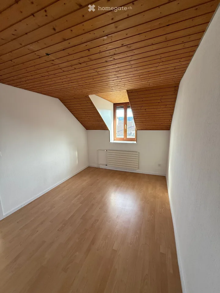 App. letztes Stockwerk in La Chaux-de-Fonds