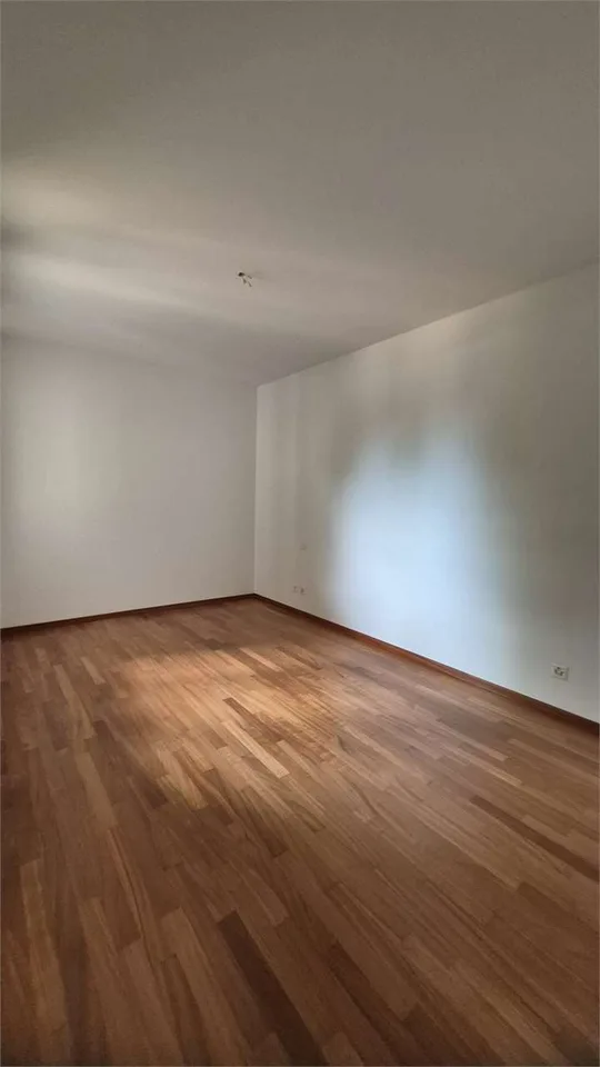 Prestigioso appartamento con vista lago – Foto 12 von 13