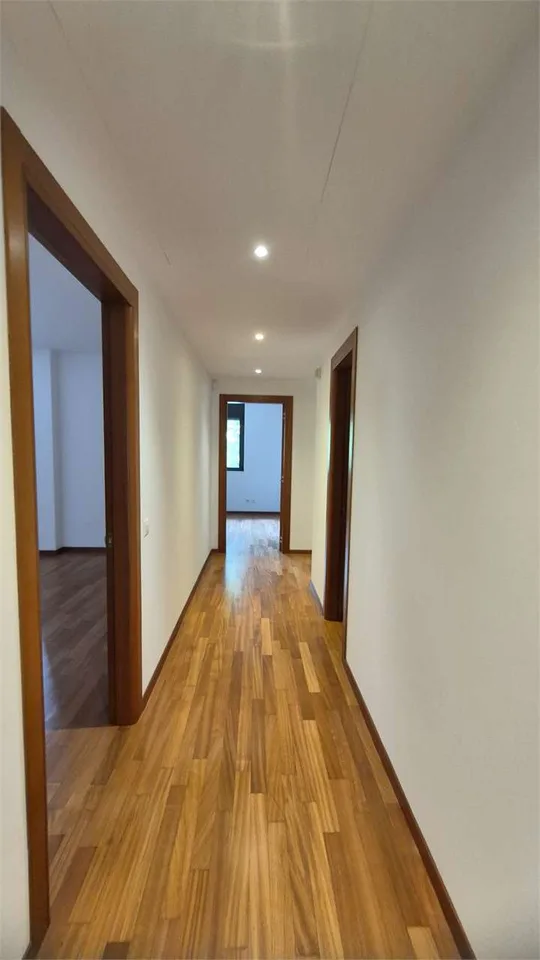 Prestigioso appartamento con vista lago – Foto 13 von 13