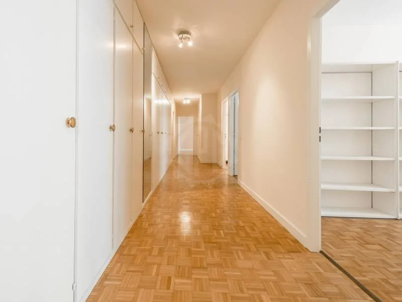 8 Zimmer Wohnung in Genève – Foto 8 von 11